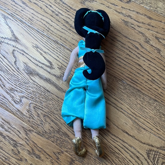 SOLD Disney Store  Jasmine Plush Doll,  Great condition!  12in - Picture 2 of 2